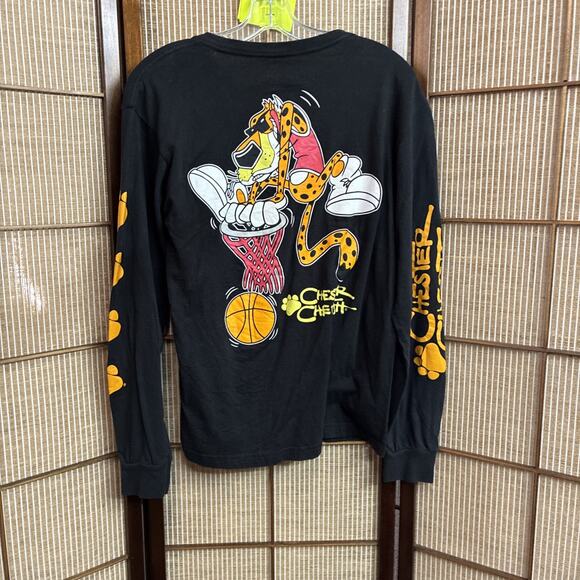 Vintage Graphic T-Shirts - Chester Cheetos - Size M- Long Sleeve - Picture 5 of 5